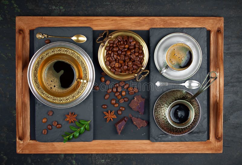 Heißes süßes Getränk des schwarzen Kaffees stockbild