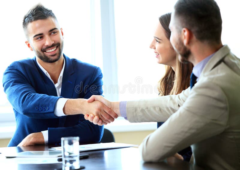 Helfende Hand lizenzfreie stockbilder Helfende Hand lizenzfreie stockbilder