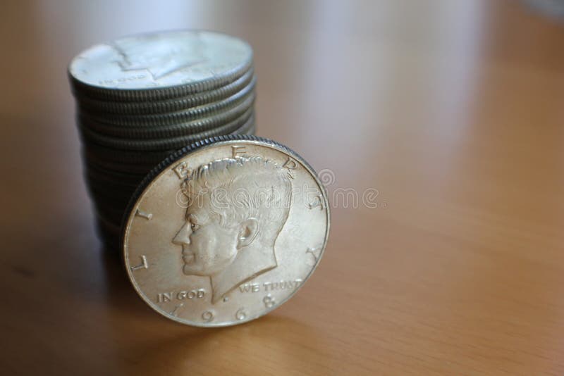 Helft-Dollar JFK Zilveren Muntstukken stock afbeeldingen Helft-Dollar JFK Zilveren Muntstukken stock afbeeldingen