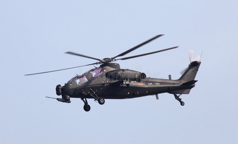 Helicóptero Z10 LH101 do PLA do exército de China foto de stock Helicóptero Z10 LH101 do PLA do exército de China foto de stock