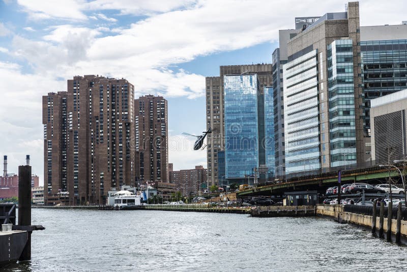 Helipad em Manhattan, Nova York, EUA imagem de stock Helipad em Manhattan, Nova York, EUA imagem de stock
