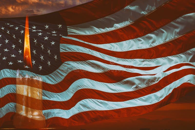 Helle Kerze, die hell im Hintergrund der amerikanischen Flagge brennt stockfotografie Helle Kerze, die hell im Hintergrund der amerikanischen Flagge brennt stockfotografie