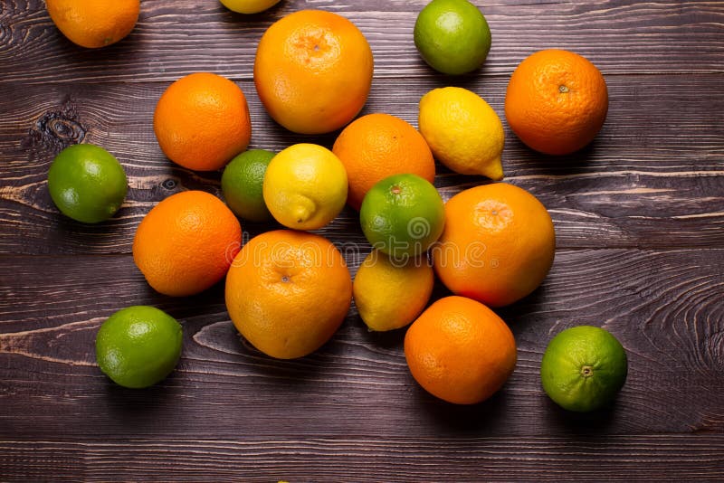 Helle mehrfarbige Frucht stockfoto