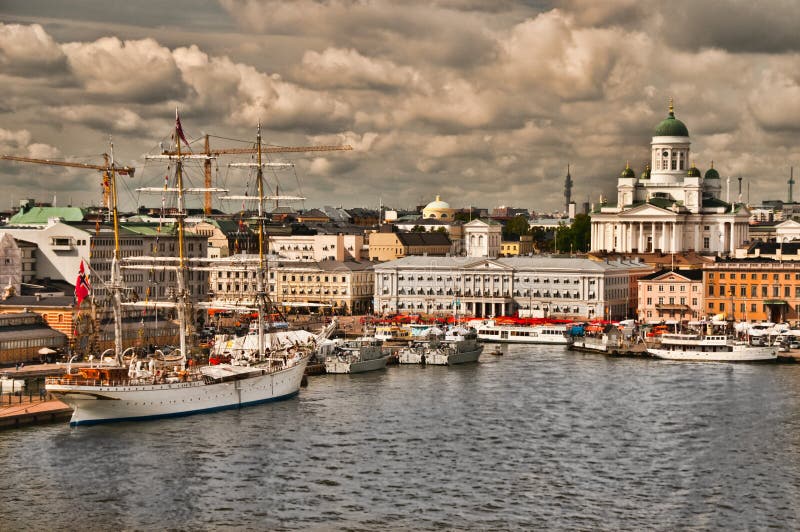 Helsingfors hamn royaltyfri bild Helsingfors hamn royaltyfri bild