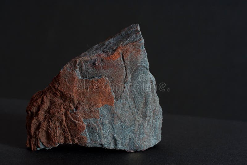 Hematiet of Hematiet Mineraal Ook Ijzererts Achtergrond Stock Foto - Image of aarde, element: 149857548