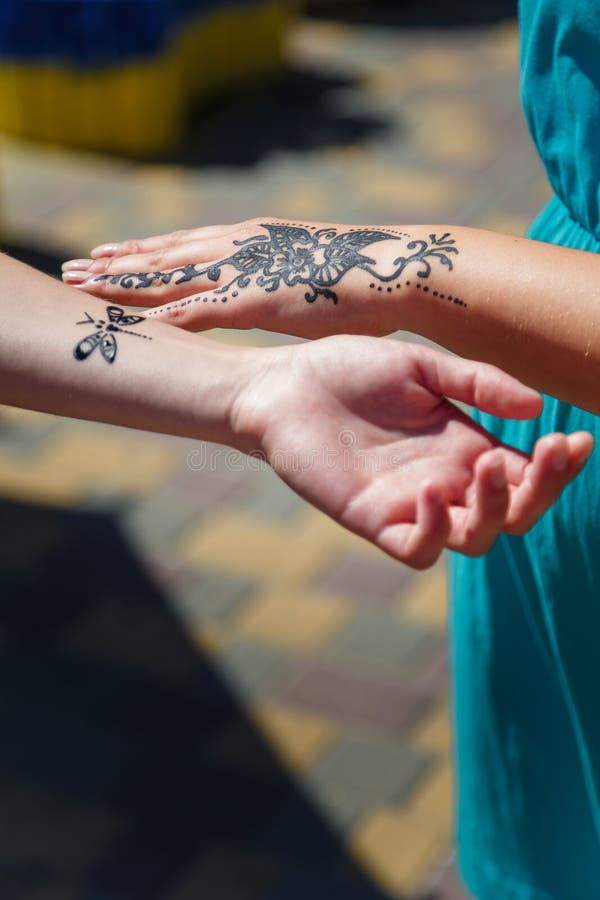 How Long do Henna Tattoos Last  75 Inspirational Designs 2019