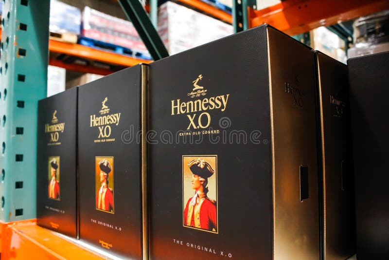 LVMH Luxury Goods Company Logo Editorial Photo - Image of hennessy,  accessories: 114218781