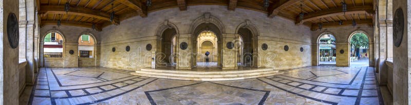 Heraklion - Kreta Venetiaanse Loggia die binnenlands panorama bouwen stock foto's Heraklion - Kreta Venetiaanse Loggia die binnenlands panorama bouwen stock foto's