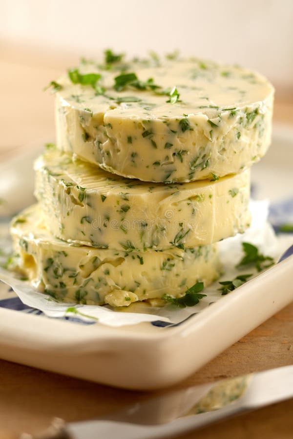 Fresh Parsley with a Chopping Blade Stock Photo - Image of garnish, table:  29760472