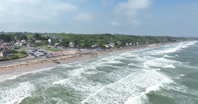 Herdenking van de tweede wereldoorlog op het strand van omaha in frankrijk.