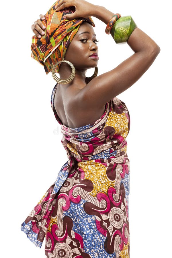 Hermosa Modelo Africana Con Vestimenta Tradicional Foto de archivo - Imagen  de naturalness, muchacha: 34796654