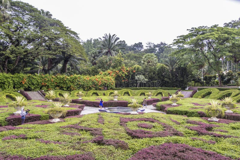 Hermoso Jardín hundido en el Jardín Botánico Perdana, Kuala Lumpur, Malasia imagen de archivo libre de regalías Hermoso Jardín hundido en el Jardín Botánico Perdana, Kuala Lumpur, Malasia imagen de archivo libre de regalías