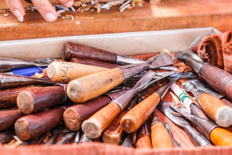 Quemar ganso milla nautica 120 Herramientas Para Tallar La Madera Fotos de stock - Fotos libres de regalías de Dreamstime Quemar ganso milla nautica 120 Herramientas Para Tallar La Madera Fotos de stock - Fotos libres de regalías de Dreamstime