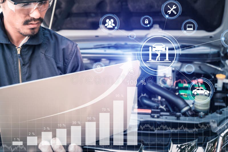 Het abstracte beeld van mechanisch punt aan het hologram op zijn computer en vage motor van een autoruimte is achtergrond Het con royalty-vrije stock foto Het abstracte beeld van mechanisch punt aan het hologram op zijn computer en vage motor van een autoruimte is achtergrond Het con royalty-vrije stock foto