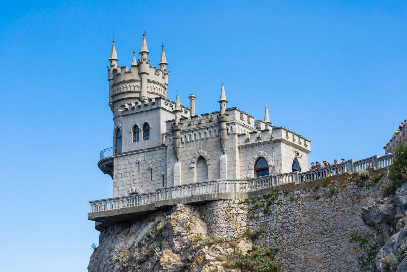 Het bekende kasteelSwallow's Nest dichtbij Yalta stock fotografie Het bekende kasteelSwallow's Nest dichtbij Yalta stock fotografie