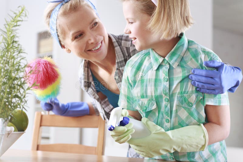 Het bestrooien en het schoonmaken stock afbeelding Het bestrooien en het schoonmaken stock afbeelding