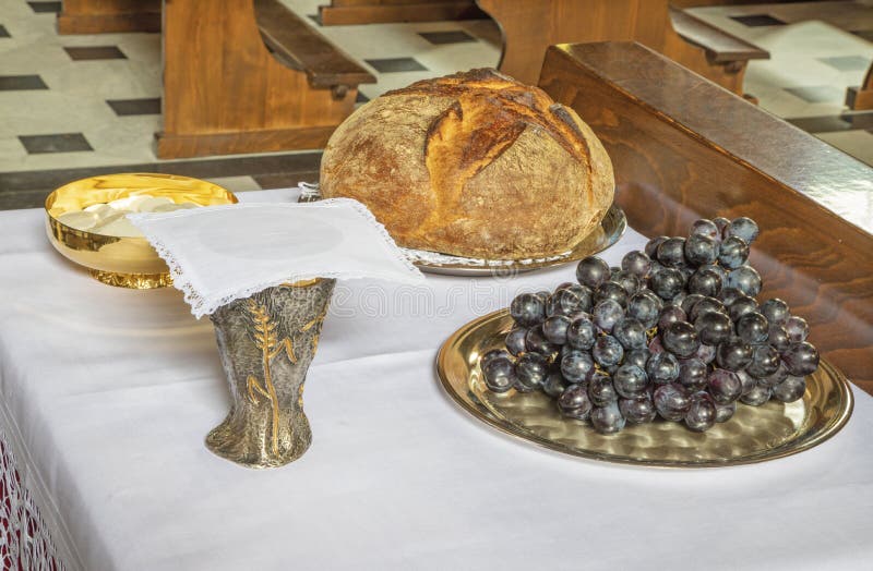 Tafelgebed Na Het Eten Het Brood En De Wijn - Katholieke Massa - De Symbolen Van Eucharistisch