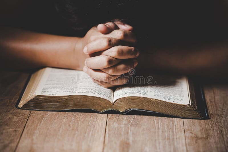 Het christelijke gebed van de het levenscrisis aan god
