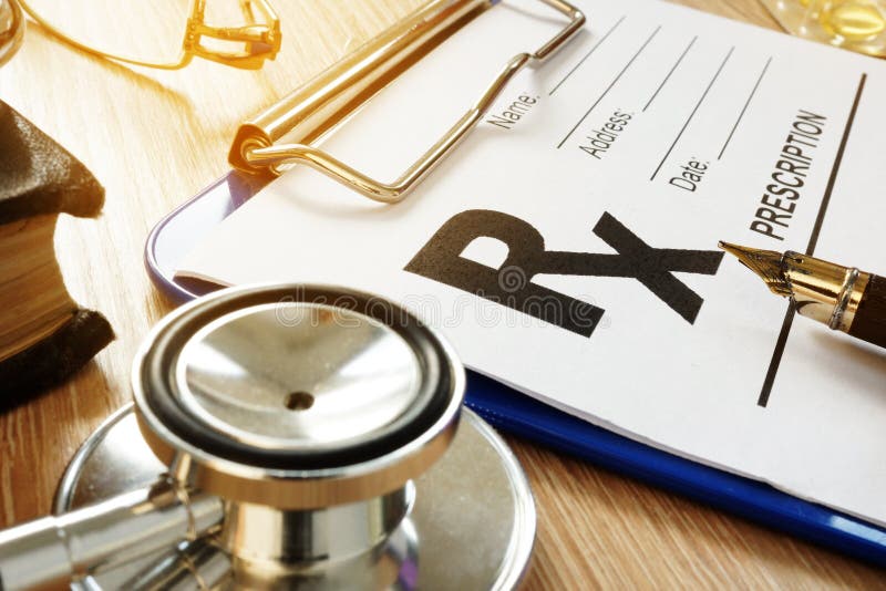 Het concept van de gezondheidszorg Voorschriftvorm en geneesmiddelen royalty-vrije stock afbeeldingen Het concept van de gezondheidszorg Voorschriftvorm en geneesmiddelen royalty-vrije stock afbeeldingen