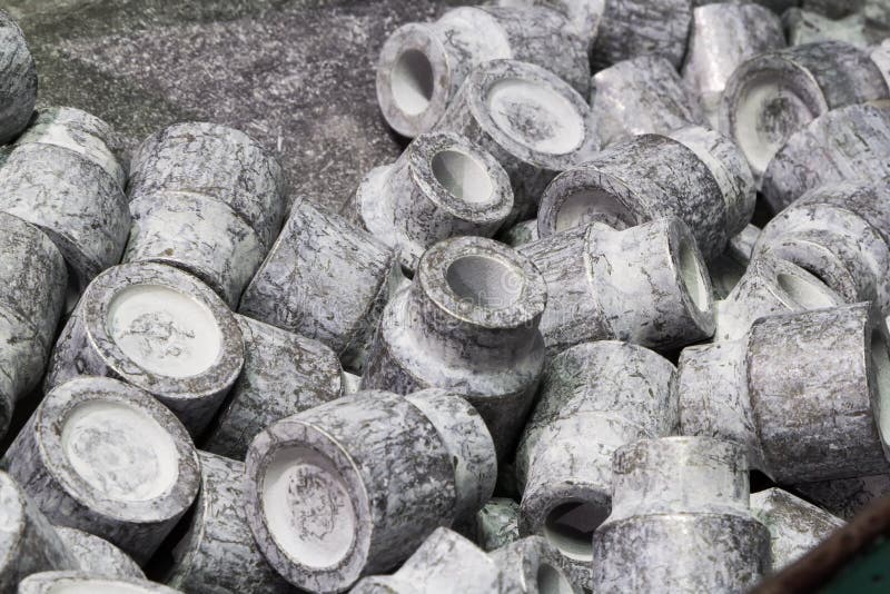 Het deel van het hoge precisie automobiel koude smeedstuk productie stock foto's Het deel van het hoge precisie automobiel koude smeedstuk productie stock foto's