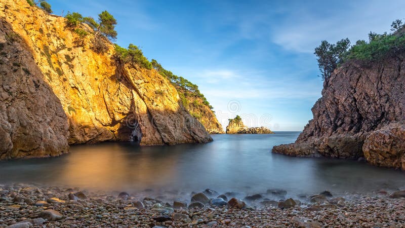 Het detail van Nice van Costa Brava kust in Spanje stock foto's