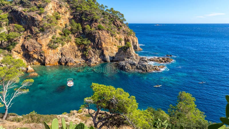 Mooi detail van de kust van de Costa Brava in Spanje stock afbeeldingen