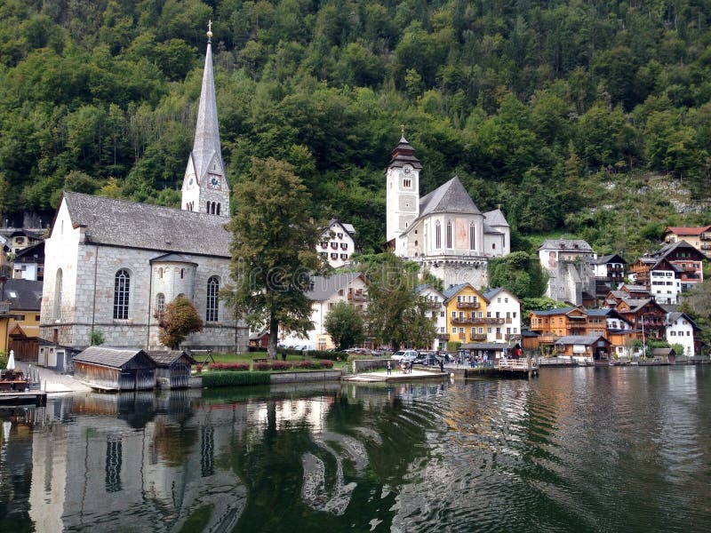Het dorp van Hallstatt in Oostenrijk royalty-vrije stock afbeelding Het dorp van Hallstatt in Oostenrijk royalty-vrije stock afbeelding