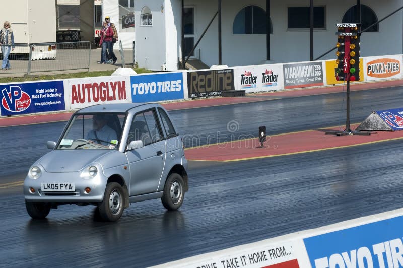 Het elektrische autobelemmering rennen stock fotografie Het elektrische autobelemmering rennen stock fotografie