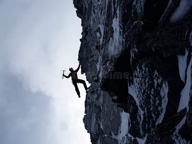 Het extreme beklimmen is zijn adrenaline Gemengde media