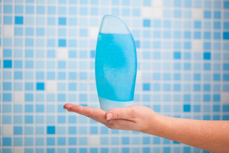 Het gel van de douche op hand royalty-vrije stock fotografie Het gel van de douche op hand royalty-vrije stock fotografie