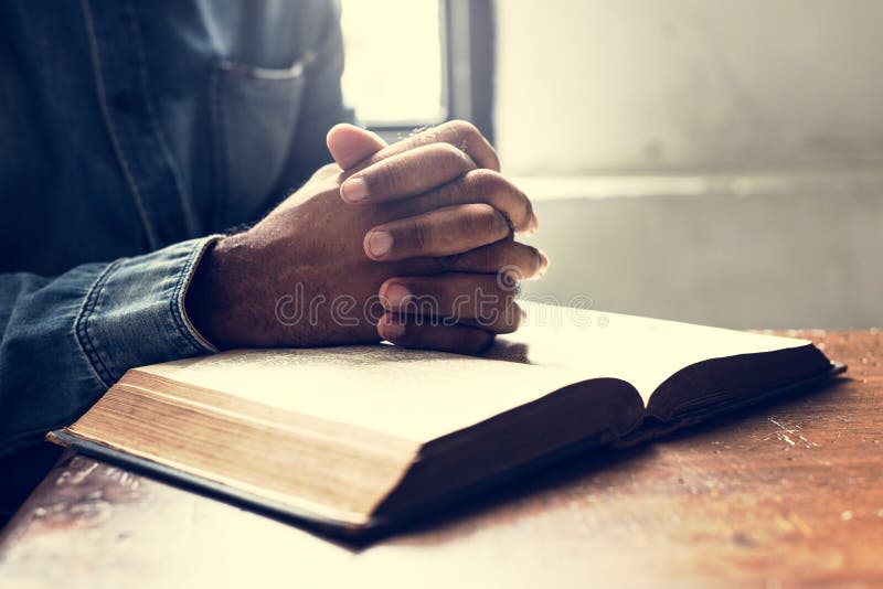 Het geloof van het handengebed in christendomgodsdienst