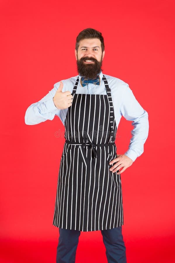 Het geven van zijn goedkeuring Het gebaarde mens geven beduimelt omhoog het gebaar van de goedkeuringshand Teken van de Hipster h stock foto Het geven van zijn goedkeuring Het gebaarde mens geven beduimelt omhoog het gebaar van de goedkeuringshand Teken van de Hipster h stock foto