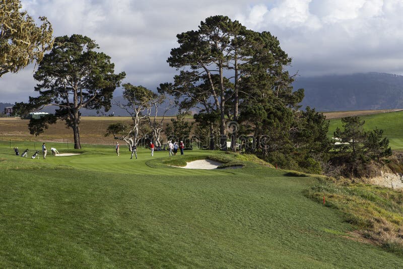 Het golfcursus van het kiezelsteenstrand, Monterey, Californië, de V.S. stock afbeelding Het golfcursus van het kiezelsteenstrand, Monterey, Californië, de V.S. stock afbeelding