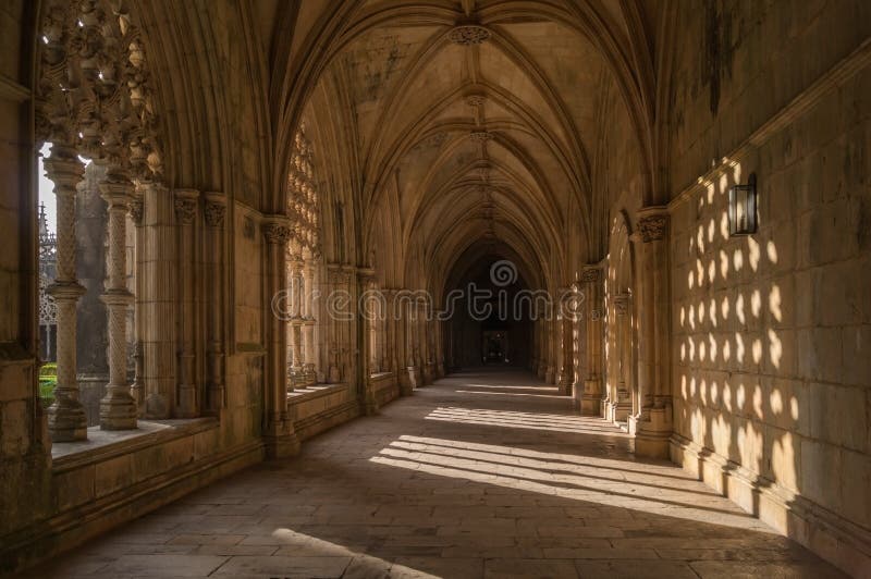 Het gotische middeleeuwse Dominicaanse Klooster van Batalha, Portugal stock fotografie Het gotische middeleeuwse Dominicaanse Klooster van Batalha, Portugal stock fotografie