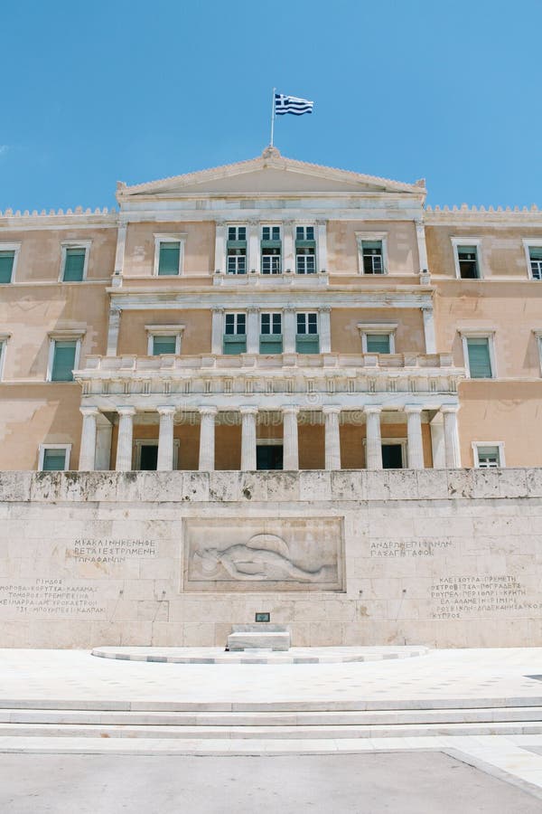 Het Griekse Parlement in Athene, Griekenland royalty-vrije stock afbeelding Het Griekse Parlement in Athene, Griekenland royalty-vrije stock afbeelding