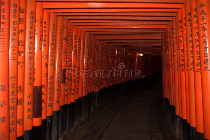 Het Heiligdom van Inari van Fushimi royalty-vrije stock fotografie Het Heiligdom van Inari van Fushimi royalty-vrije stock fotografie