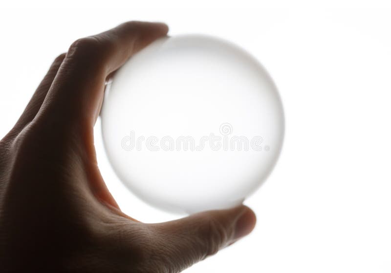 Het houden van Crystal Ball stock fotografie Het houden van Crystal Ball stock fotografie