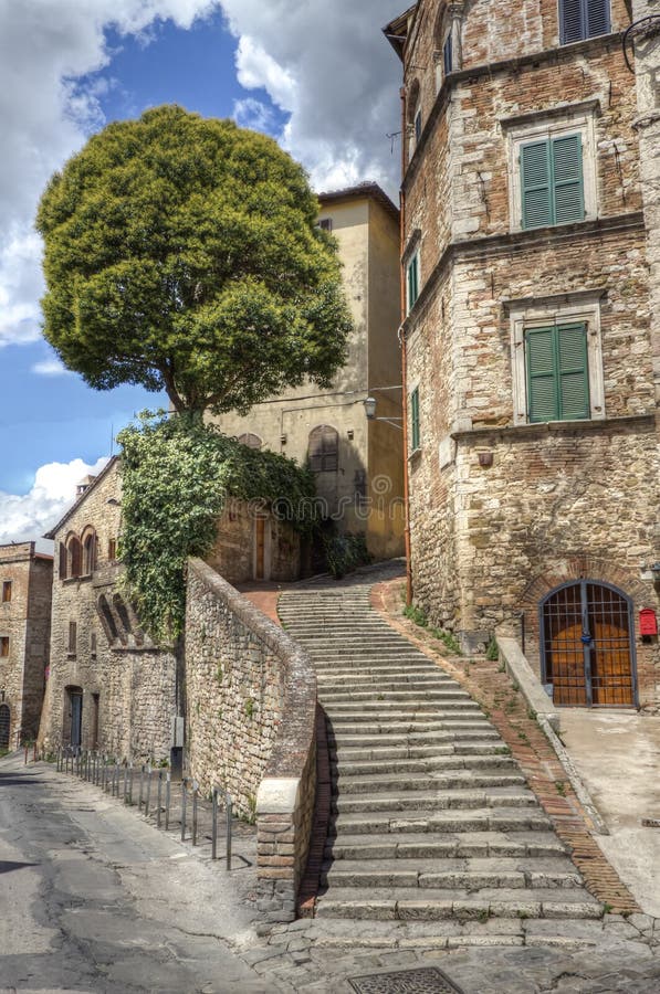 Het Huis van de steen in Toscanië stock fotografie Het Huis van de steen in Toscanië stock fotografie
