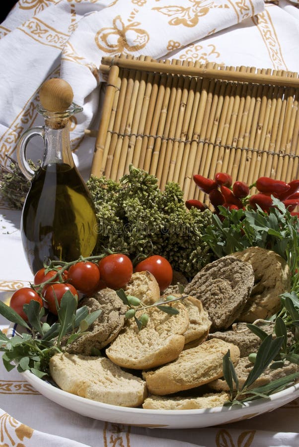 Het Italiaanse harde brood van het zuiden stock afbeeldingen Het Italiaanse harde brood van het zuiden stock afbeeldingen