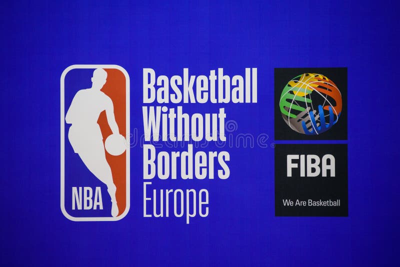Het kampbasketbal van NBA en FIBA-zonder Grenzen BWB Europa het openen royalty-vrije stock afbeelding Het kampbasketbal van NBA en FIBA-zonder Grenzen BWB Europa het openen royalty-vrije stock afbeelding