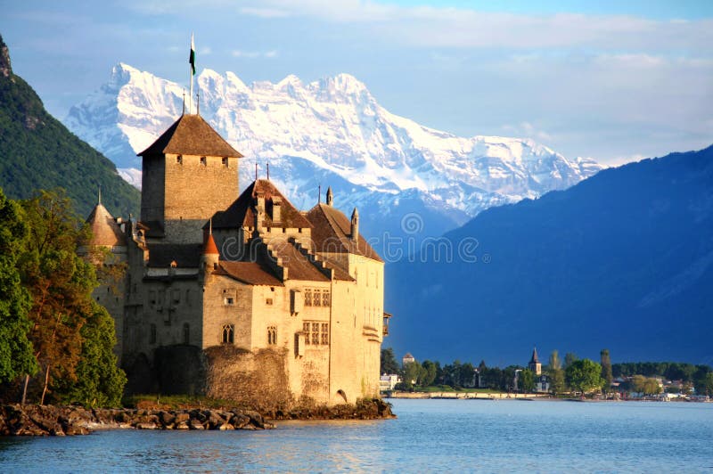 Het kasteel Chillon in Montreux, Zwitserland stock foto's Het kasteel Chillon in Montreux, Zwitserland stock foto's
