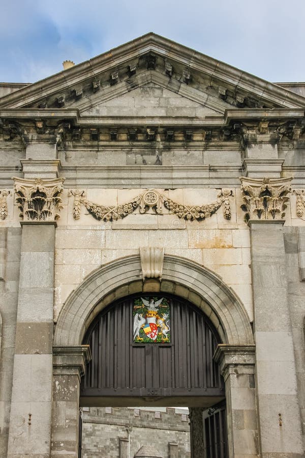 Het kasteel Hoofd ingang Kilkenny ierland royalty-vrije stock foto's Het kasteel Hoofd ingang Kilkenny ierland royalty-vrije stock foto's