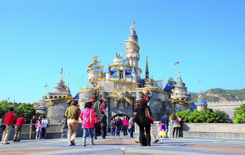 Het kasteel van Cinderella in disneyland Hongkong stock fotografie Het kasteel van Cinderella in disneyland Hongkong stock fotografie