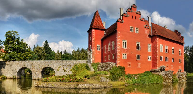 Het Kasteel van het Fairytalewater royalty-vrije stock foto's Het Kasteel van het Fairytalewater royalty-vrije stock foto's