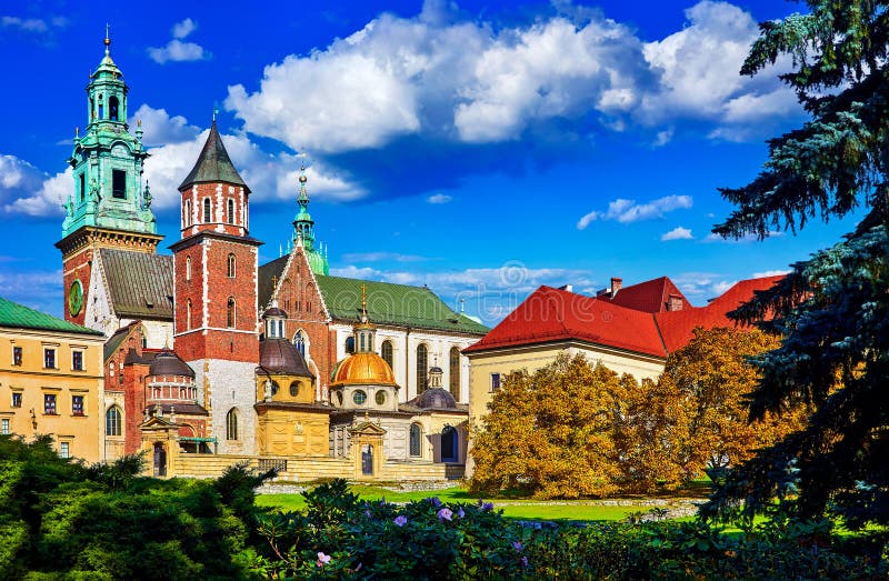 Het Kasteel van Wawel in Krakau, Polen royalty-vrije stock foto's Het Kasteel van Wawel in Krakau, Polen royalty-vrije stock foto's