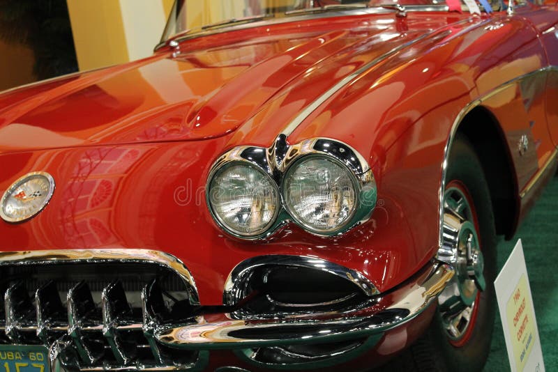 Het klassieke detail van de Korvet voorhoek royalty-vrije stock afbeeldingen Het klassieke detail van de Korvet voorhoek royalty-vrije stock afbeeldingen