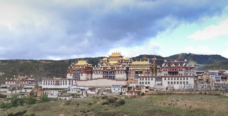 Het Klooster van Gandensumtseling in Shangrila, China