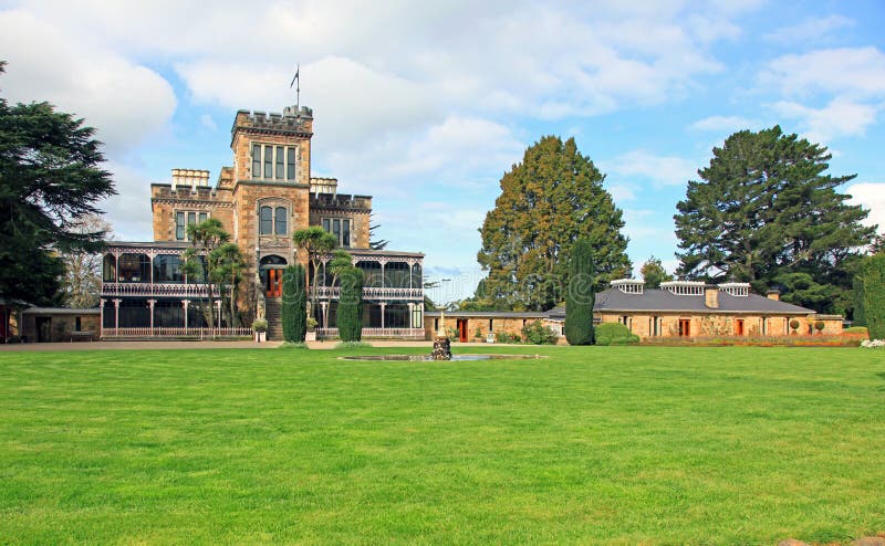 Het Larnachkasteel in Dunedin Nieuw Zeeland heet u welkom stock afbeeldingen Het Larnachkasteel in Dunedin Nieuw Zeeland heet u welkom stock afbeeldingen