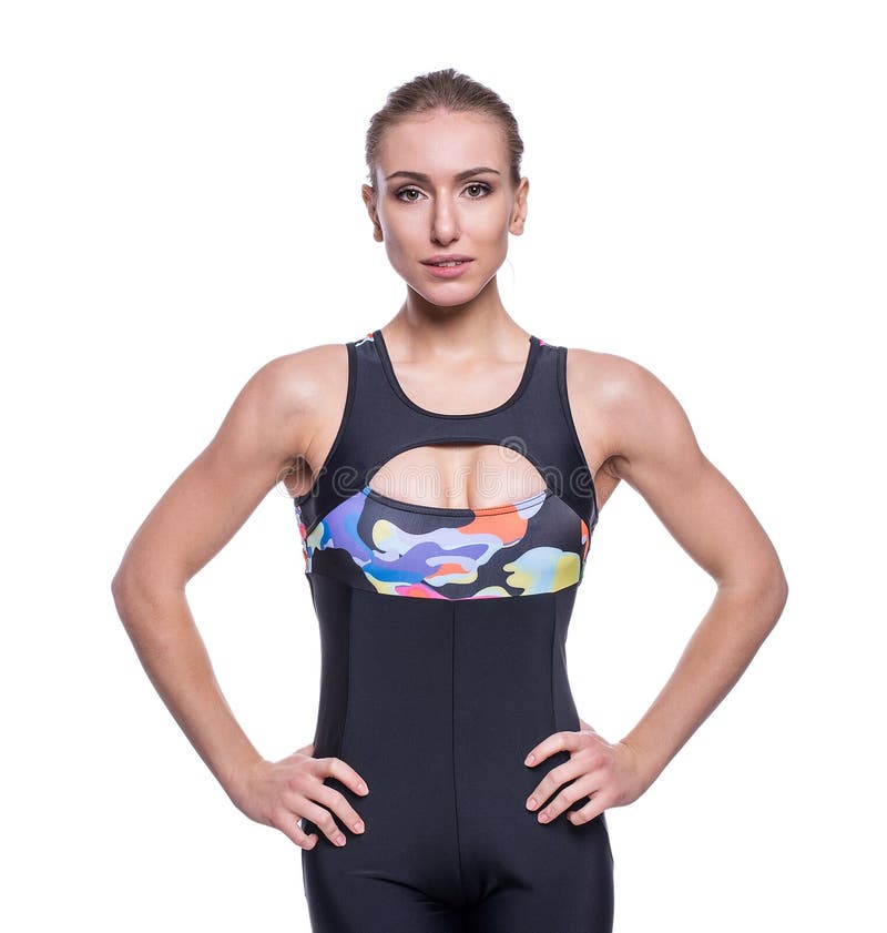 Het leuke atletische die meisje stellen in de studio op witte achtergrond wordt geïsoleerd Jonge vrouwenbodybuilder of geschikthe royalty-vrije stock afbeeldingen Het leuke atletische die meisje stellen in de studio op witte achtergrond wordt geïsoleerd Jonge vrouwenbodybuilder of geschikthe royalty-vrije stock afbeeldingen