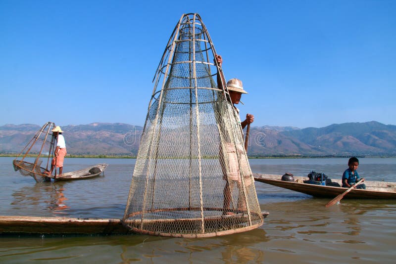 Het leven bij inlemeer, Myanmar. royalty-vrije stock foto Het leven bij inlemeer, Myanmar. royalty-vrije stock foto